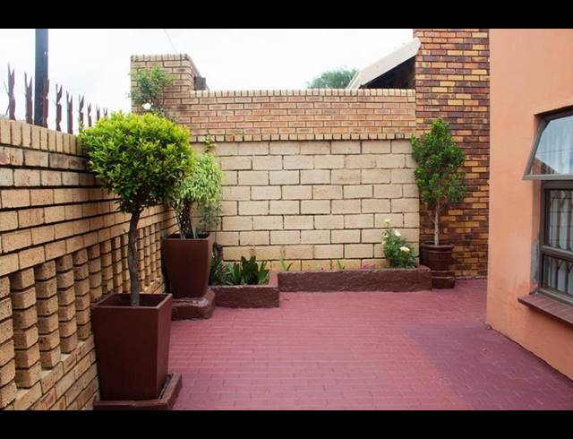 3 BEDROOM HOUSE FOR SALE IN DHLAMINI